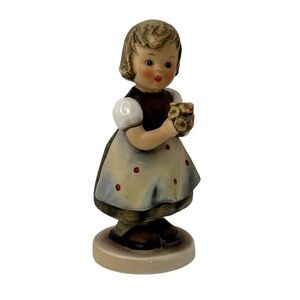 M.J.HUMMEL For Mother Antique Collectible Little girl Flower W. Germany Figurine
